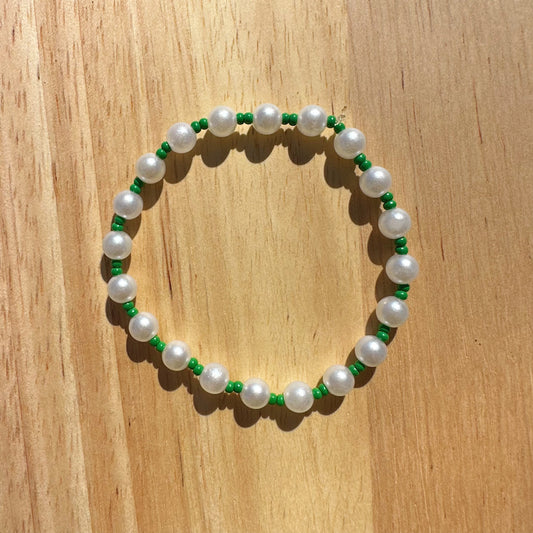 Pearls with Green Beads Bracelet